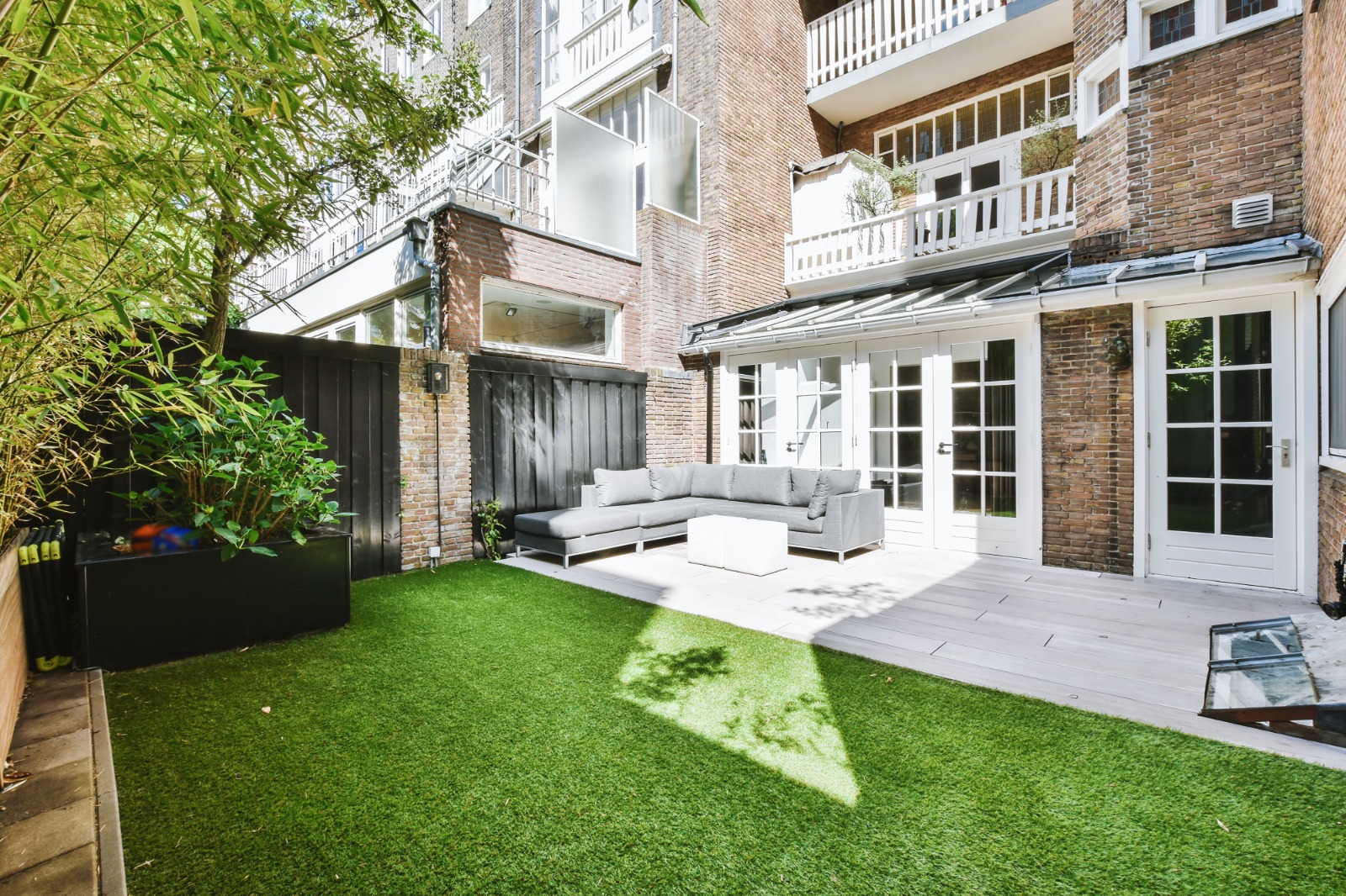 Artificial Grass – Building Greatness Inc